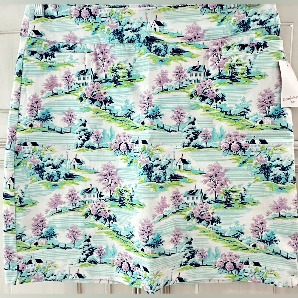 NWT Kim Rogers SZ 10 Scenic Print Women's Skorts pull on tummy control - Picture 1 of 7